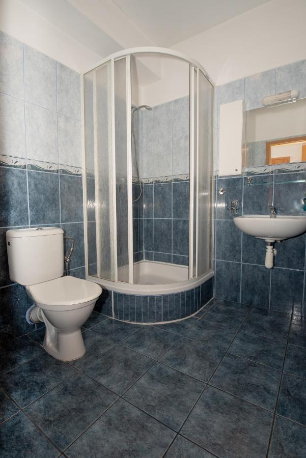 Penzion Maxim Тршебонь Экстерьер фото